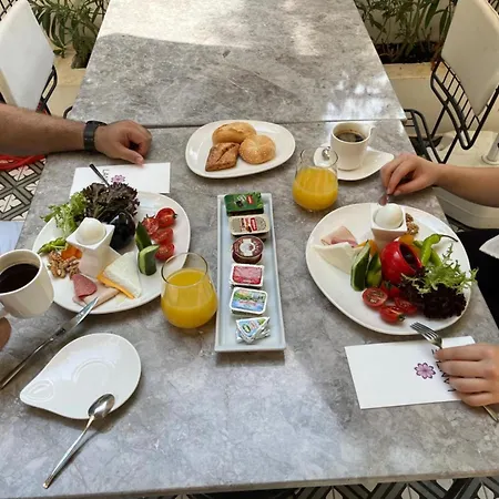 Perge Pine (adults Only) Szálloda 3*